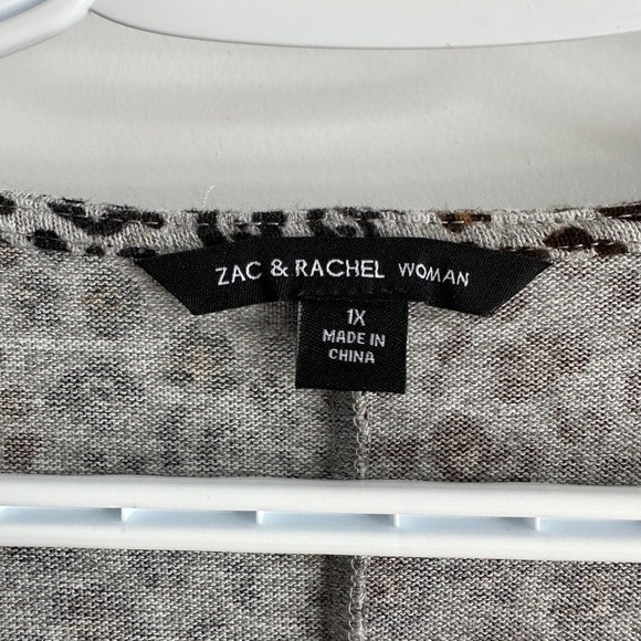 Size 1x blouse - Picture 3 of 3